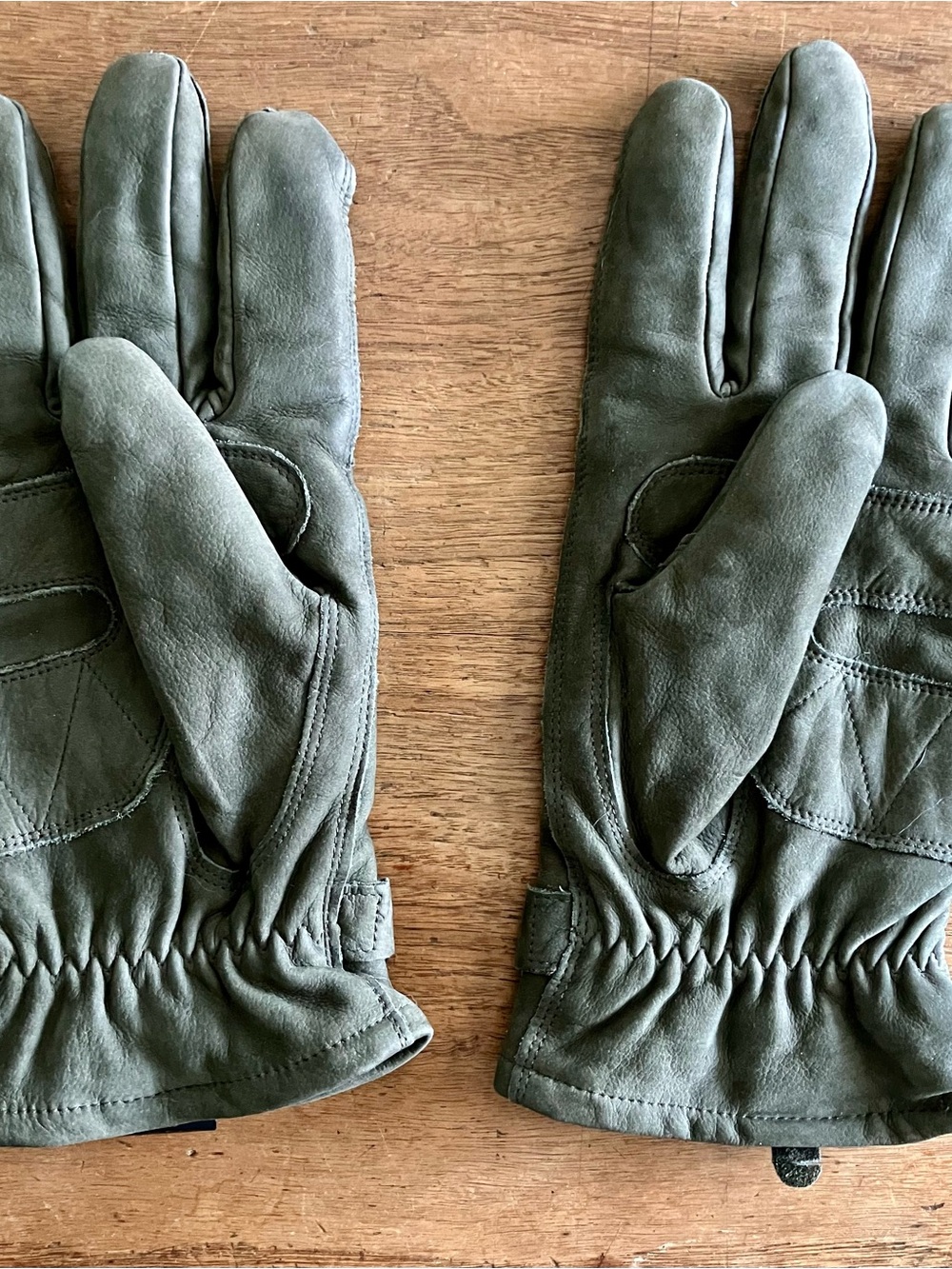Mens Barbour Olive Green Leather Gloves With Thinsulate Lining size Medium